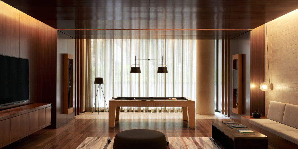 Gotham West Dummy Unit